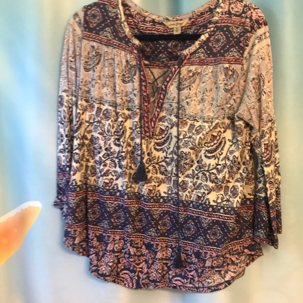LUCKY BRAND SIZE MEDIUM TIE UP 3/4 sleeve tshirt